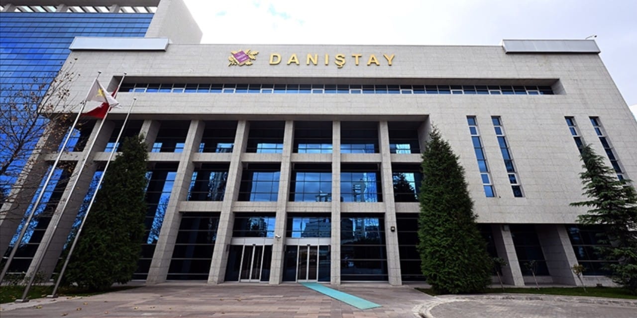 Eski Danıştay Üyesi'ne hapis cezası