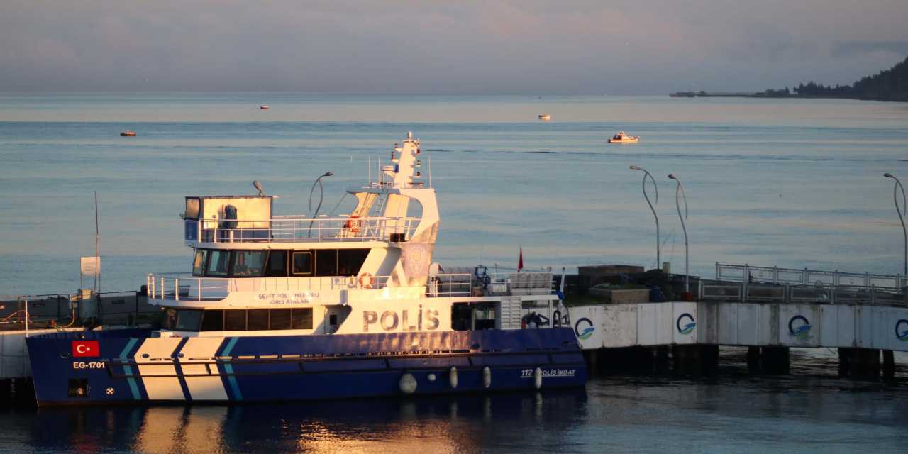 Çanakkale Boğazı trafiğe açıldı