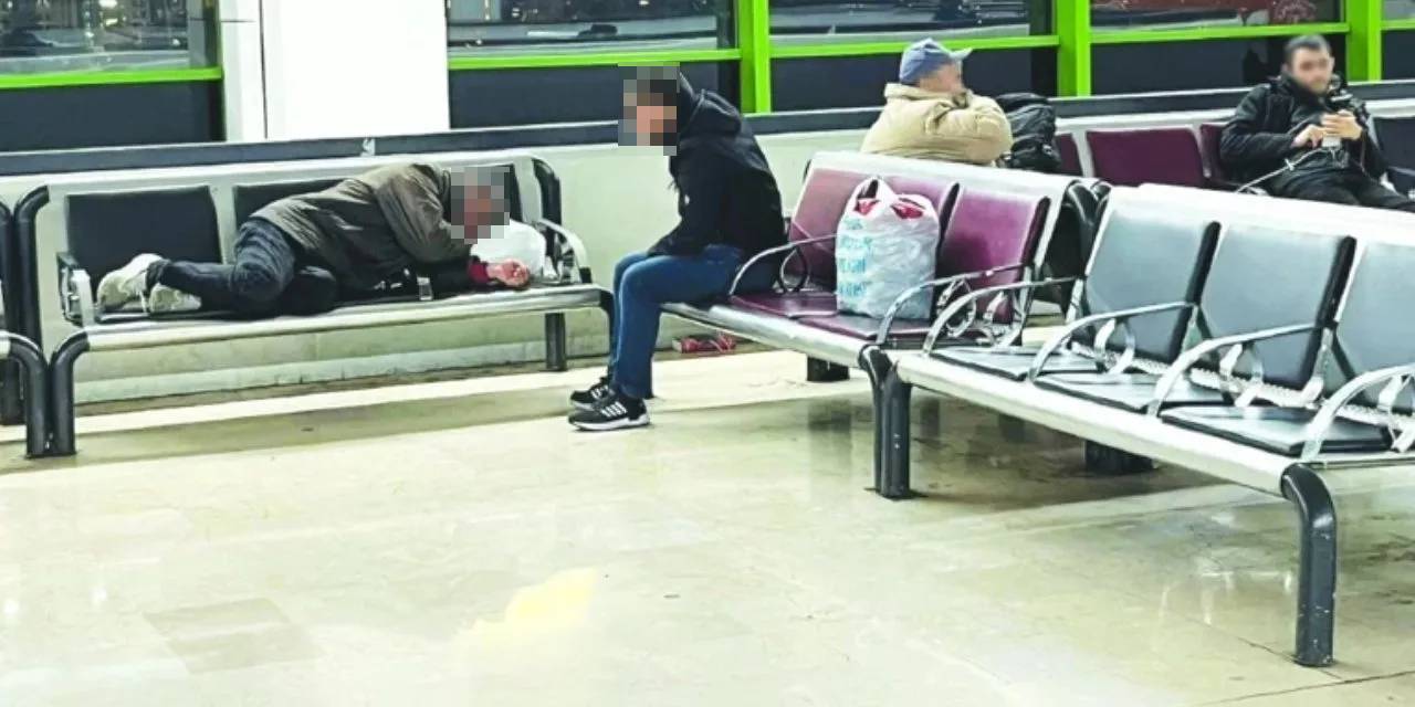 Bakanlık otellerde yaşayan emeklileri Valilik otogardaki evsizleri görmezden geldi: "Abartılı"