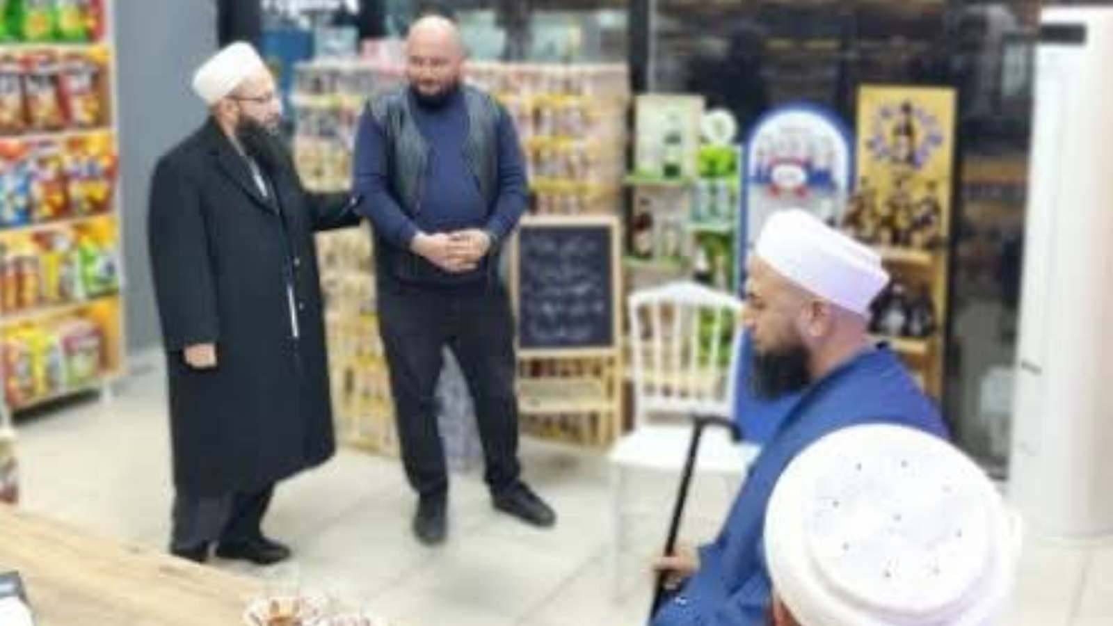 "İçki satışını bırak" diyen tebliğcilere tekel bayisi öyle cevap verdi ki donup kaldılar