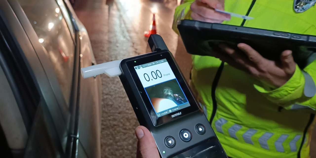 Adana'da trafik denetimi: Yaklaşık 500 bin lira ceza yazıldı