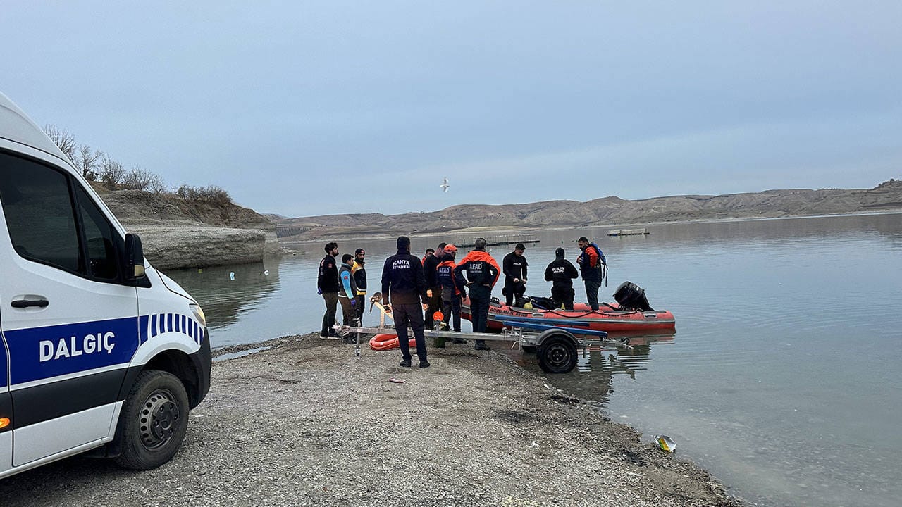 Şişme bot alabora oldu: Kaybolan kişinin cansız bedeni bulundu