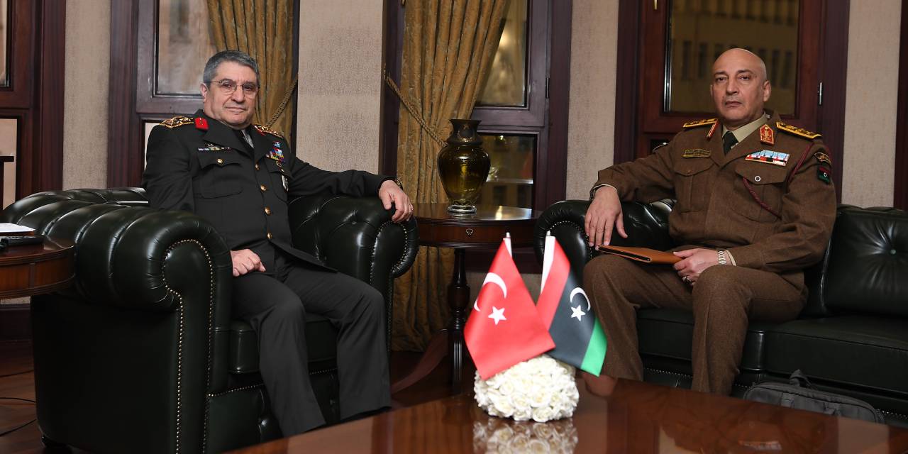 Düşen uçakta ölen Libya Genelkurmay Başkanı'nın son fotoğrafı ortaya çıktı