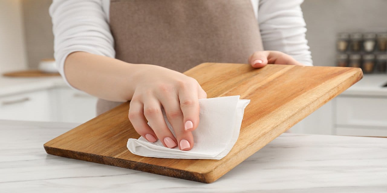 Mutfakta küfün dans ettiği yer” ahşap tahta “yı temizlemenin doğal yöntemleri