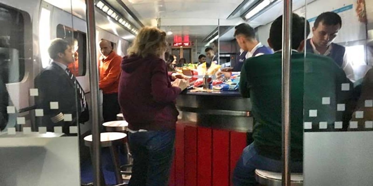 Küflü peynir ve böcekli ekmek 'meslek ahlakına aykırı' sayılmadı