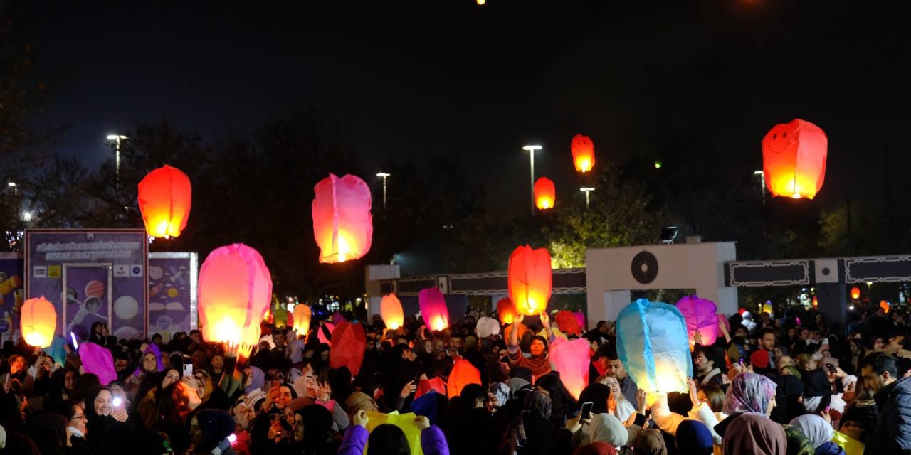 Konya'da 'şivlilik' coşkusu! Dilek fenerleri gökyüzünü kapladı