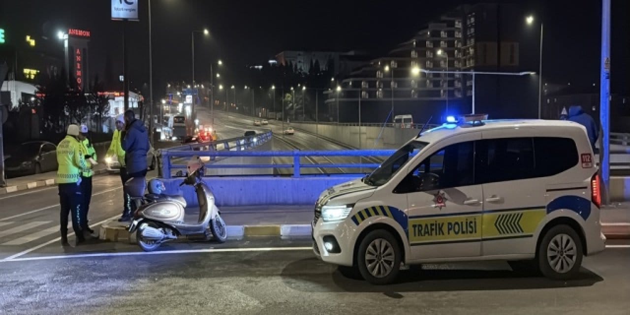 Karabük’te motosiklet devrildi: Astsubay ağır yaralandı