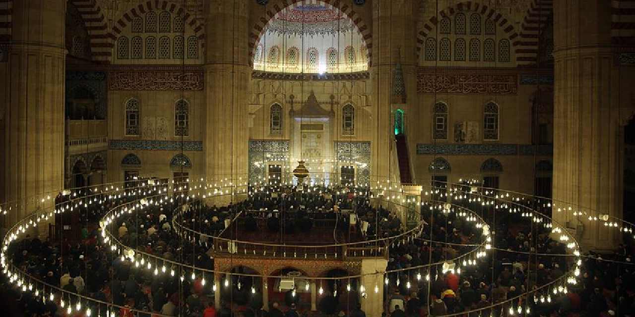 Regaip ne demek? Regaip Kandili'nde ne oldu ve Regaip gecesi hangi ibadetler yapılır?