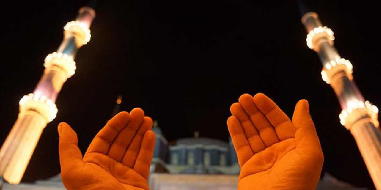 Dini ve anlamlı Regaip Kandili mesajları: Regaip Kandili'nde hangi tesbihler çekilir?