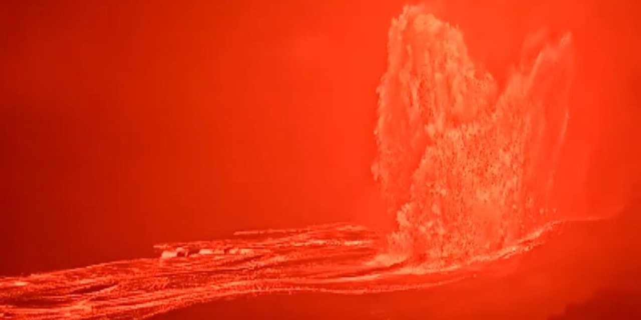 Yanardağ 39’uncu kez patladı: 425 metreye lav püskürttü