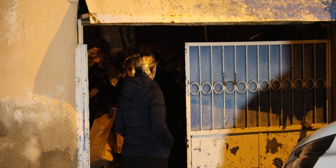 Eve giren hırsızlar 81 yaşındaki adamı öldürdü