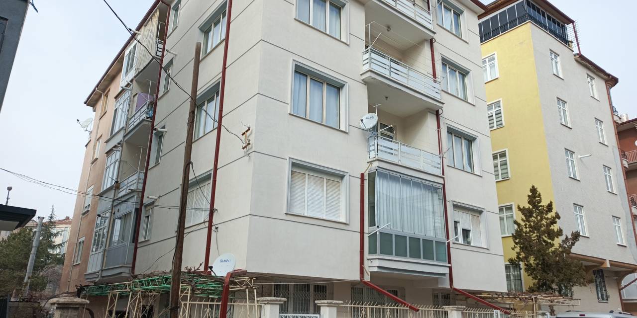 'Görüşeceğiz' diye eve çağırdığı kadını katletti!