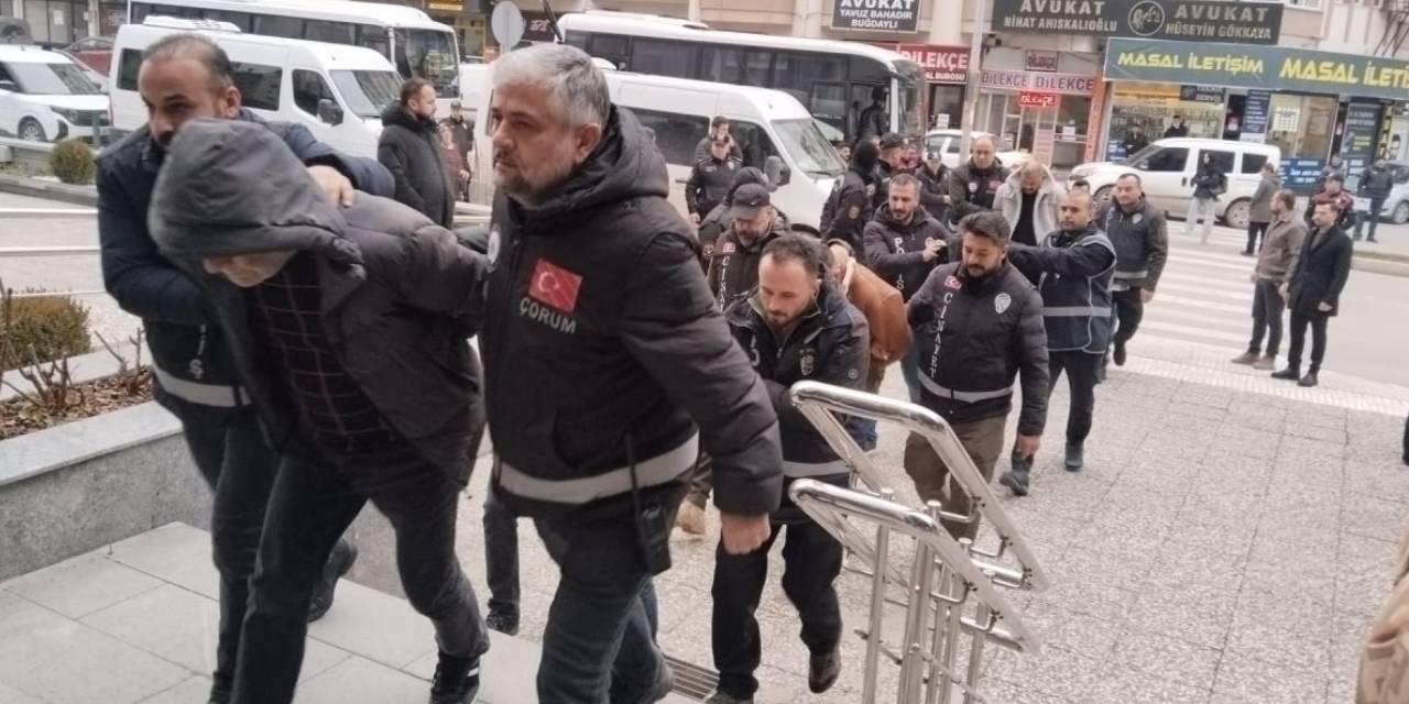 Dolandırıcılık operasyonunda 14 gözaltı! 46 milyon lira değerinde 58 araca el konuldu