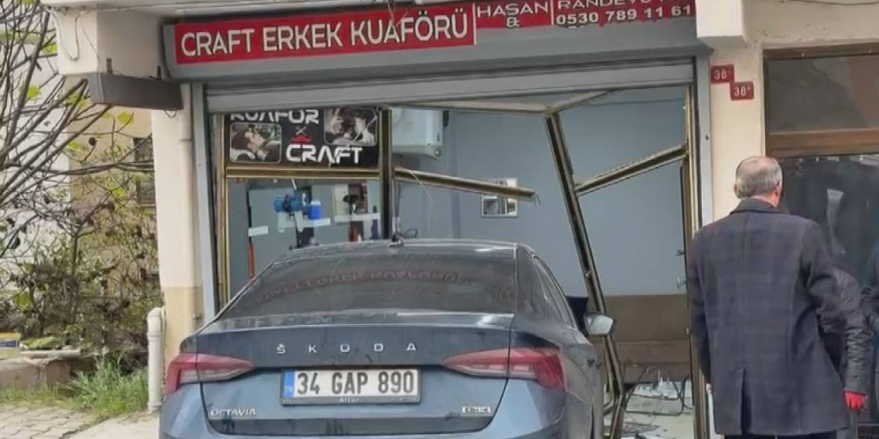 Tıraş olurken otomobille burun buruna geldi!