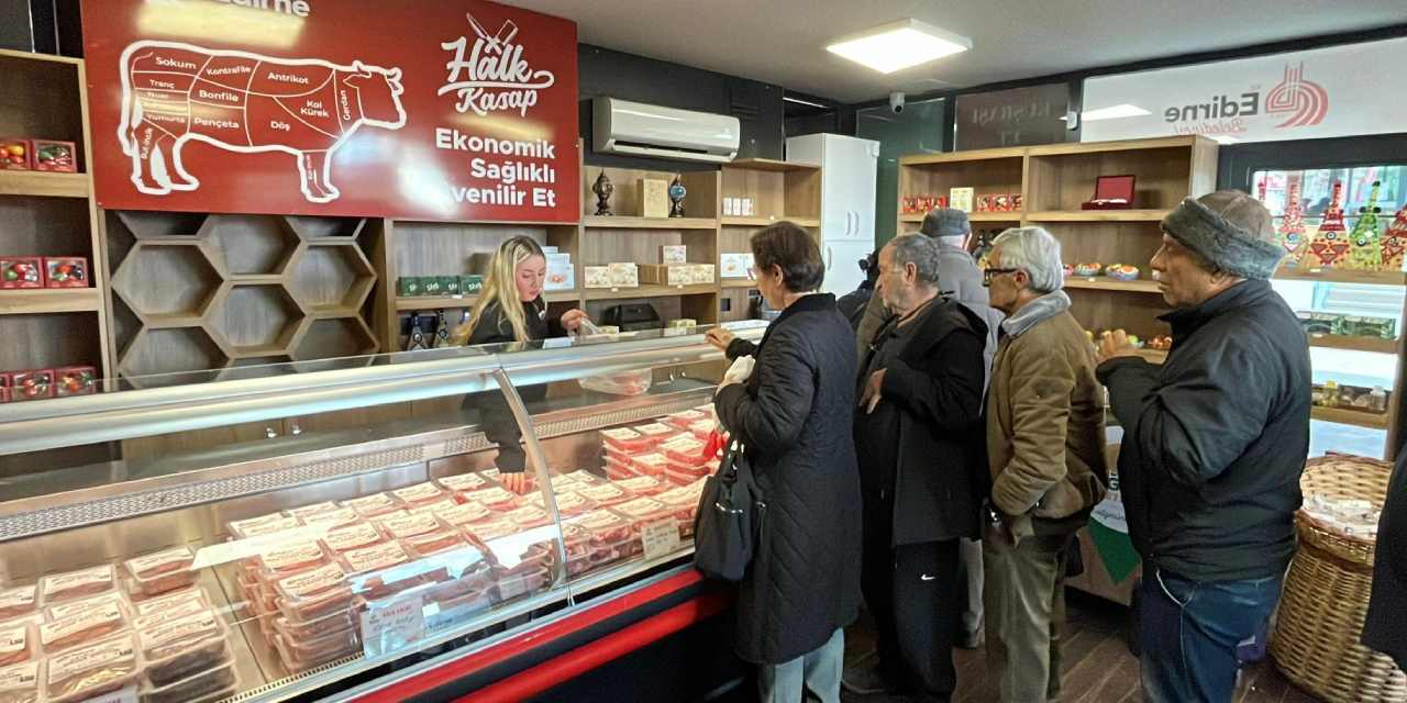 Kent lokantalarından sonra yeni hamle: Halk Kasap'ın önünde kuyruk oluştu!