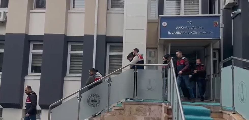 Son dakika! MİT'ten siber casusluk operasyonu! 4 gözaltı