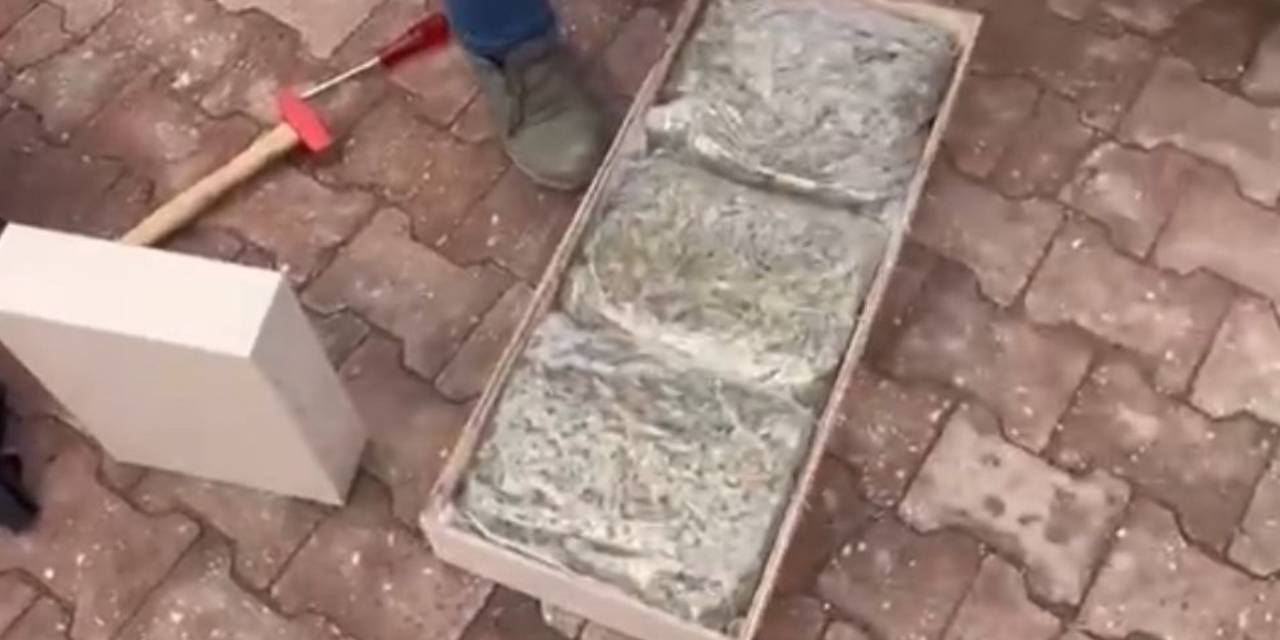 Zehir tacirlerine operasyon! Bagajdan kilolarca uyuşturucu çıktı