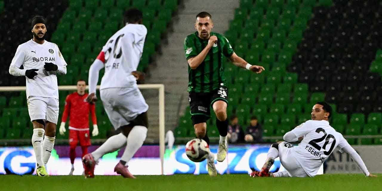 10 kişi kalan Sakaryaspor direnemedi