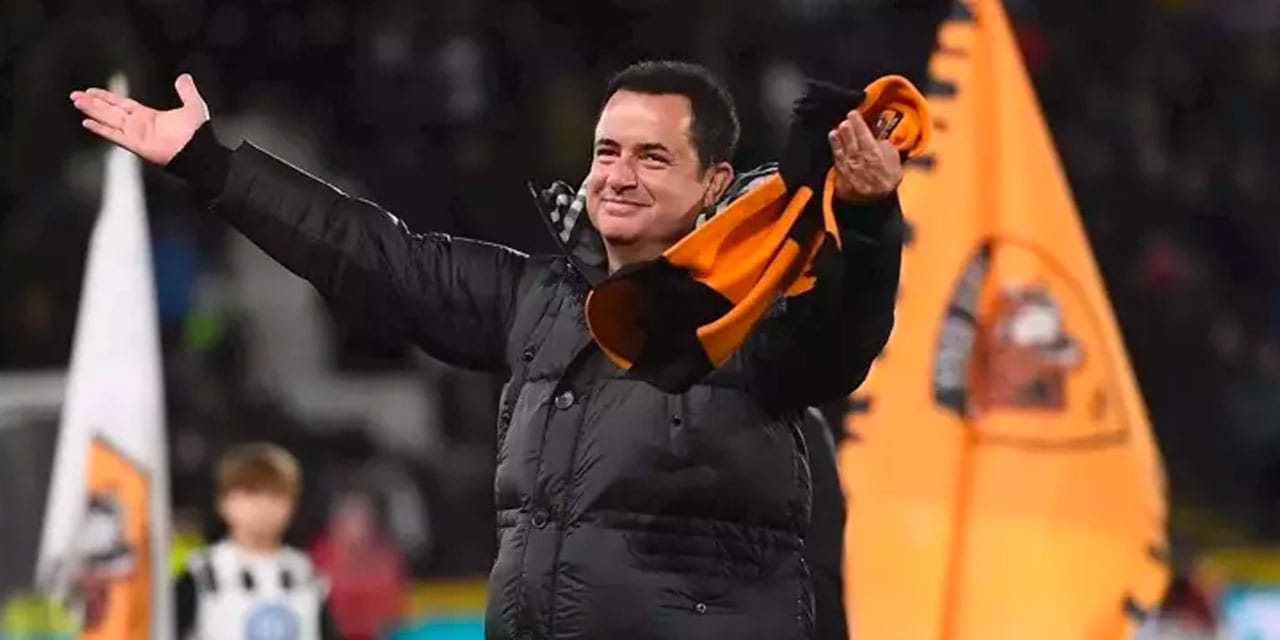 Acun Ilıcalı'nın Hull City'si büyük fırsatı kaçırdı