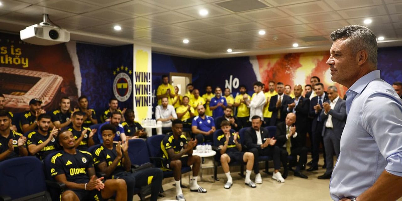 Fenerbahçe'de 8 isimle yollar ayrılacak