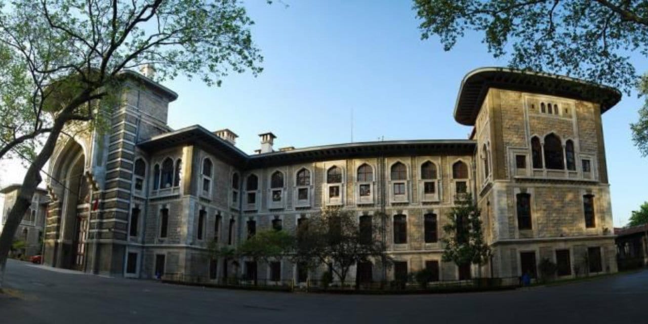 İstanbul Erkek Lisesi'nde neler oluyor? Soruşturma tamamlanmış...