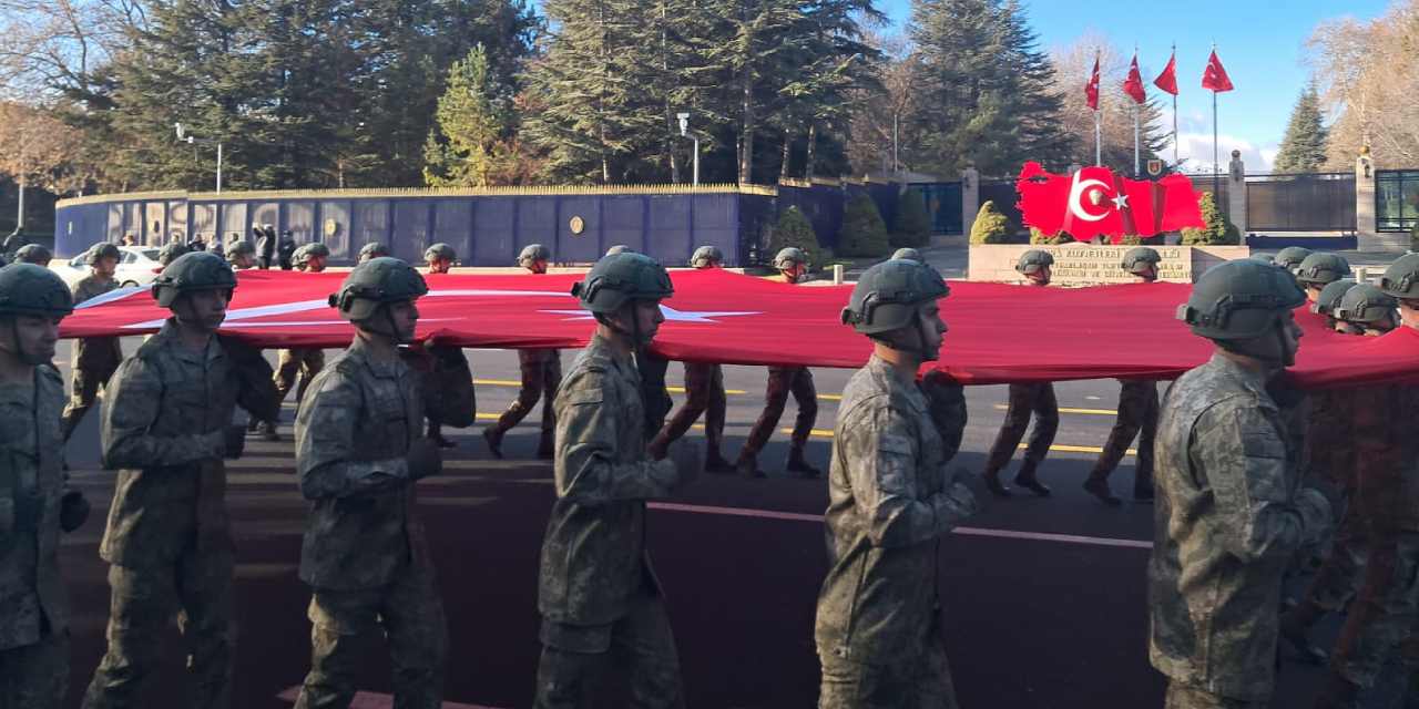 Atatürk’ün Ankara’ya gelişinin 106’ncı yılında Atatürk Garnizon Koşusu yapıldı