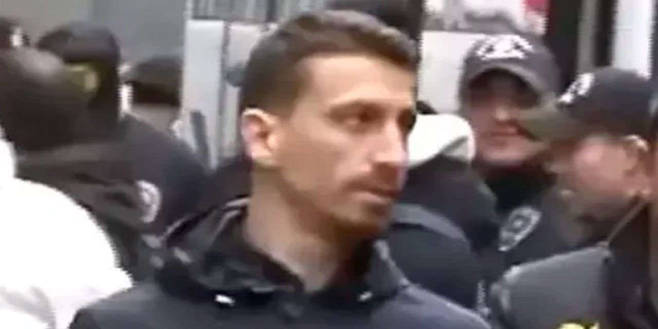 Mert Hakan Yandaş'tan Fenerbahçe taraftarına mektup