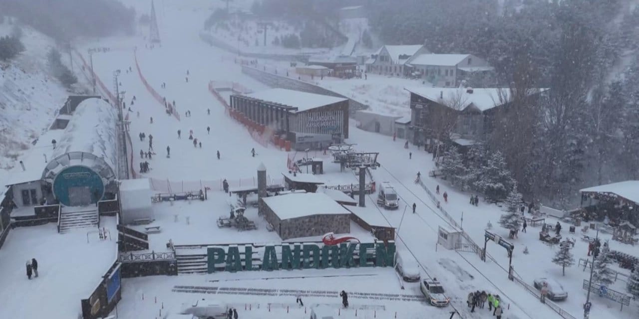 Kış turizminin başkentinde kar kalınlığı 70 cm oldu