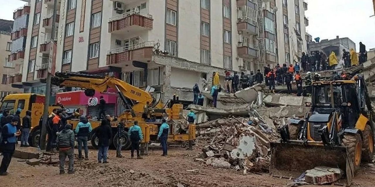 Hakkında kırmızı bülten vardı: Güvence kararı kaldırılan müteaahit tutuklandı