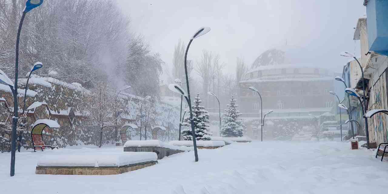 Ardahan'dan Bartın'a... Yurdun dört bir yanı beyaza büründü: İşte yurttan kar manzaraları