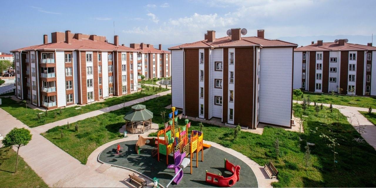 Ev sahipleri ve emlakçılar için tarihi uyarı! 1 Şubat'ta devir değişiyor: e-Devlet onayı olmayana ilan yasak!