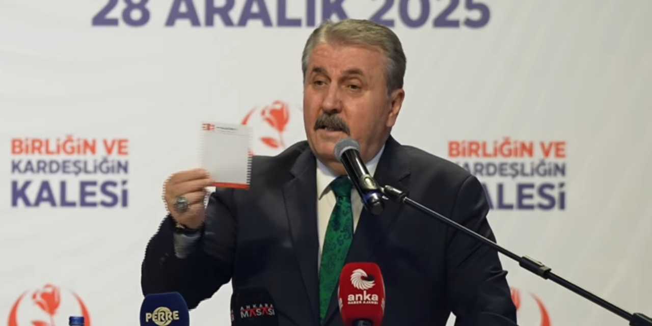 Cumhur'un küçük ortağı Gülben Ergen'i hedef aldı