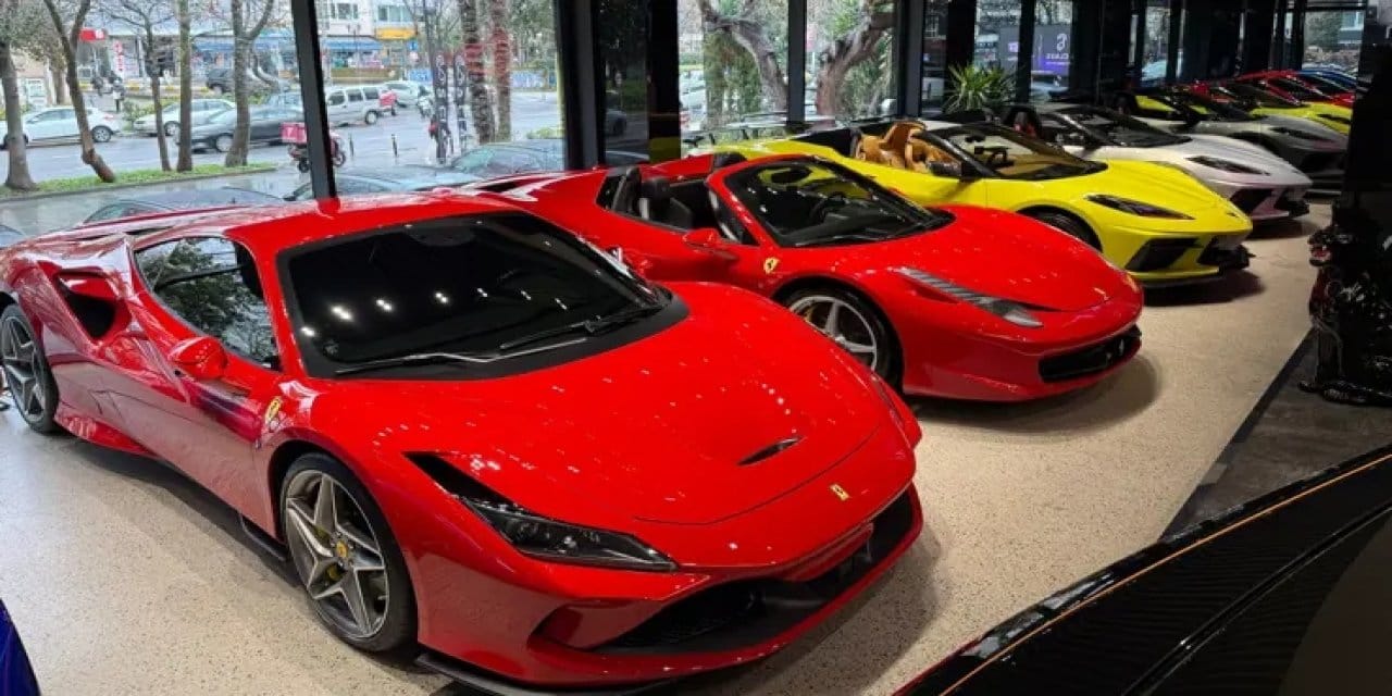 Lüks galerici 11 milyar lirayla sırra kadem bastı!