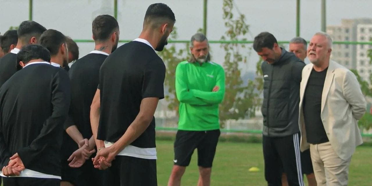 Eski hakem "Kol açık penaltı verilmeliydi" deyince başkan isyan etti: Ligden çekilme mesajı