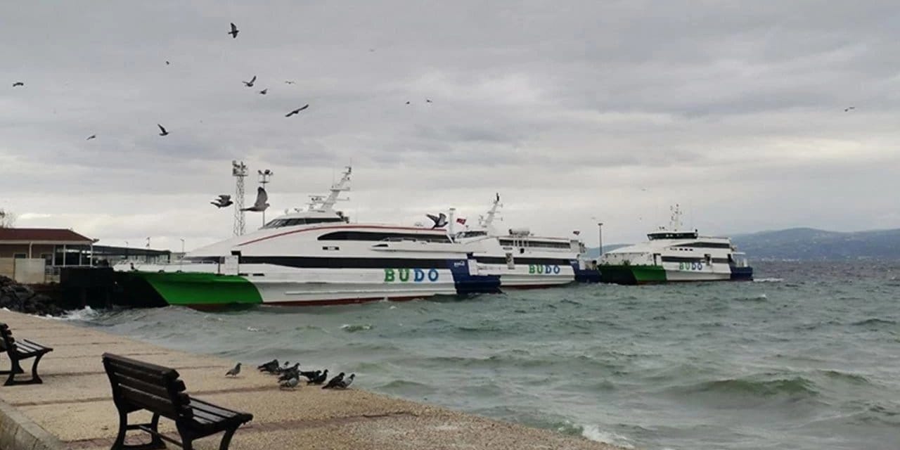 Marmara'da bazı vapur seferleri iptal edildi