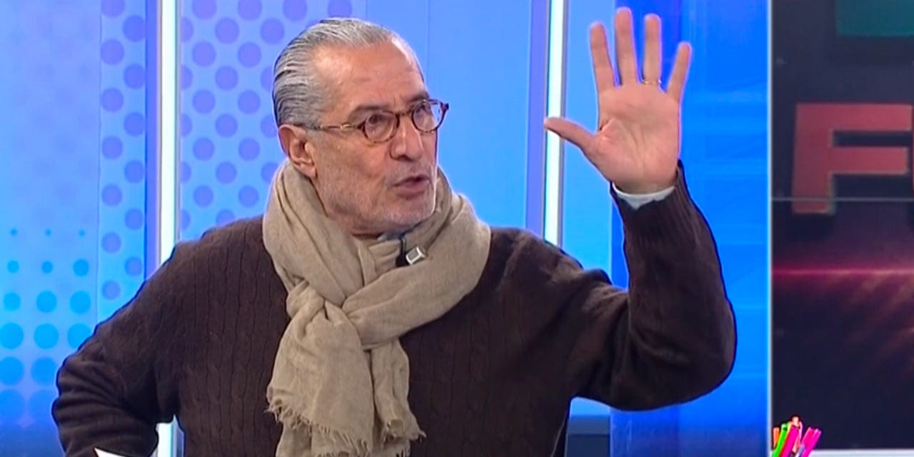 Gökmen Özdenak yoğun bakımda