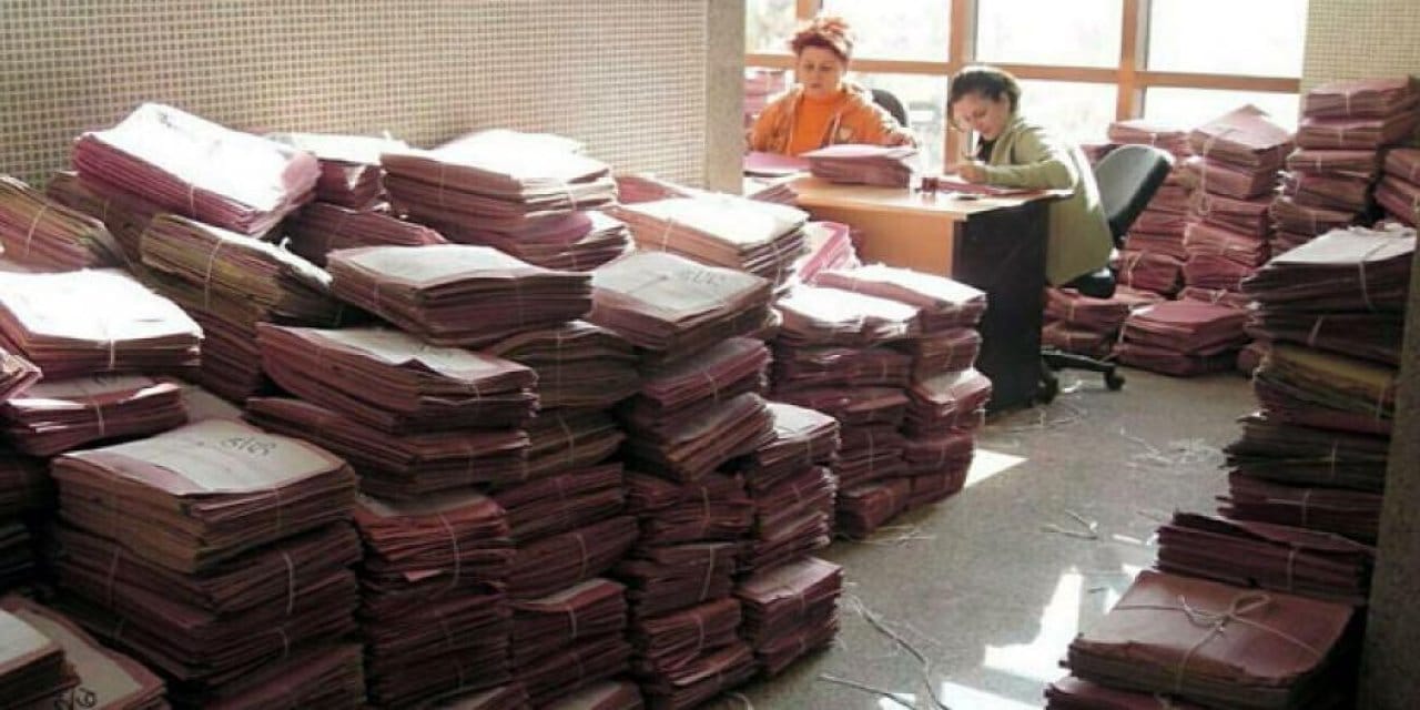 2026’ya ‘borç batağında’ giriyoruz: İcra dairelerinde dosya dağları oluştu, vatandaşın elinde avucunda ne varsa gitti!