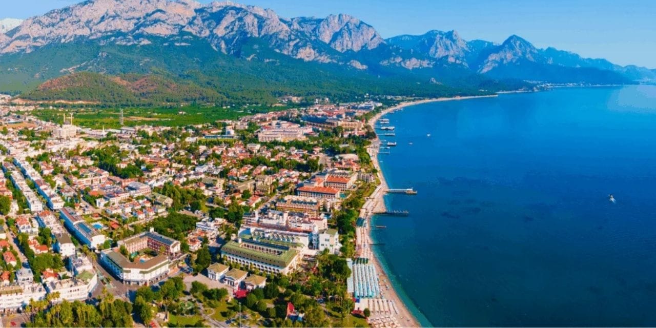 Kemer'in dev oteli satışa çıkarıldı