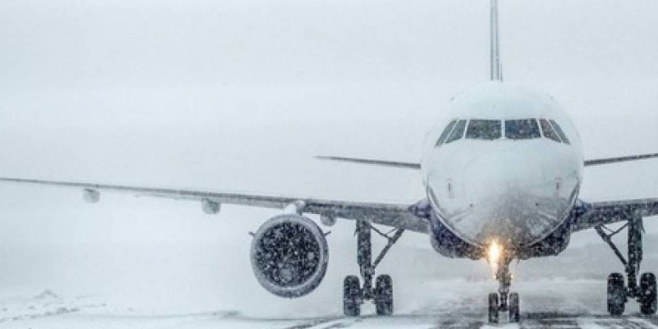 3 kentte hava ulaşımına kar engeli!