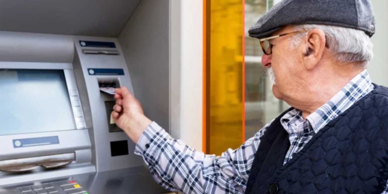 Emekli ve memurları neyin beklediğini açıkladı: 2026'da da tam gaz devam edecek!