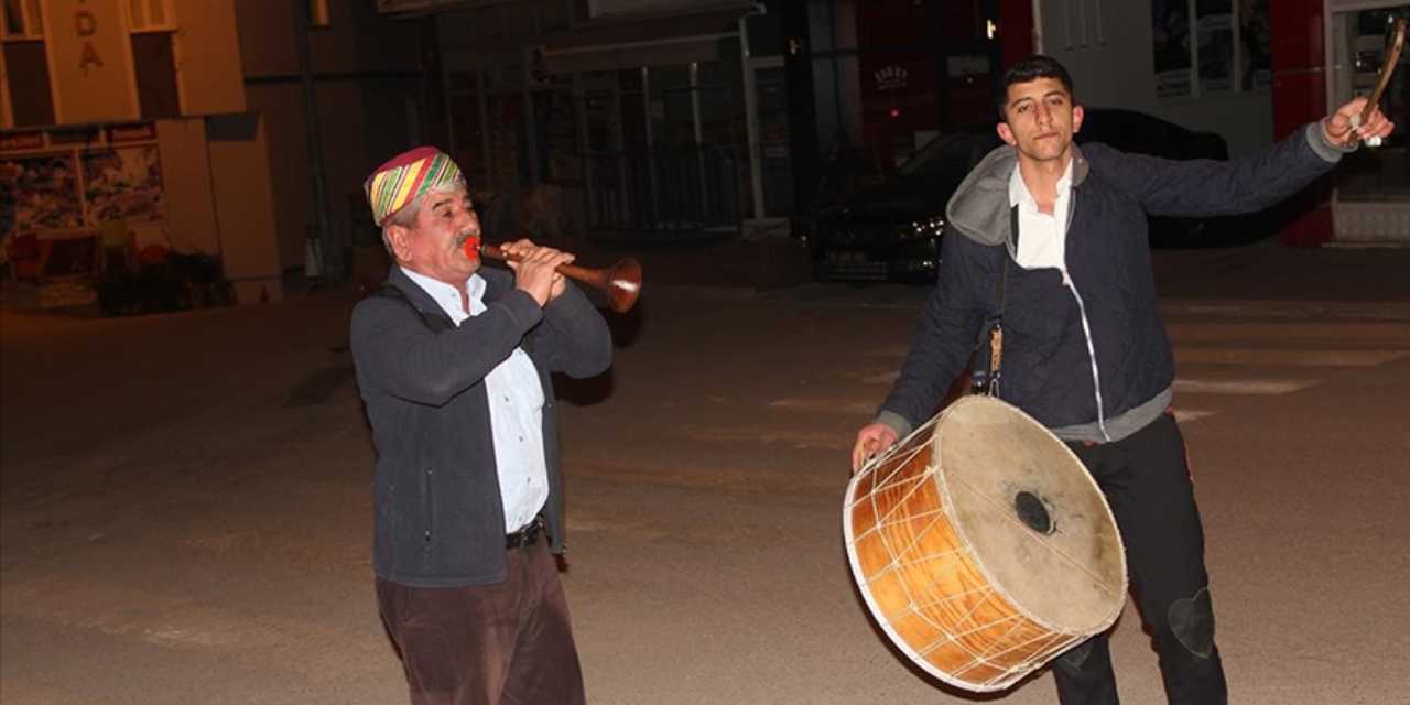 Anlamayana davul zurna az tarih oldu: Çalanı yakacak çöp atan yanacak