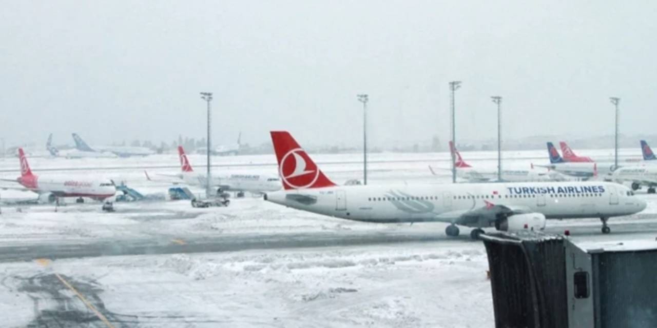 Son dakika! THY ve AJet duyurdu: 1 Ocak'ta 114 uçuş iptal edildi