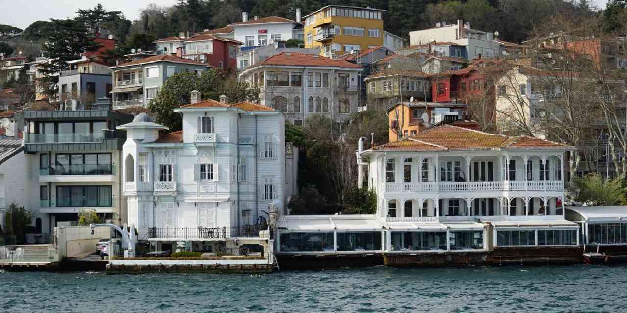 Tarihi Sezerar yalısı satışa çıktı: Fiyatı dudak uçuklattı!