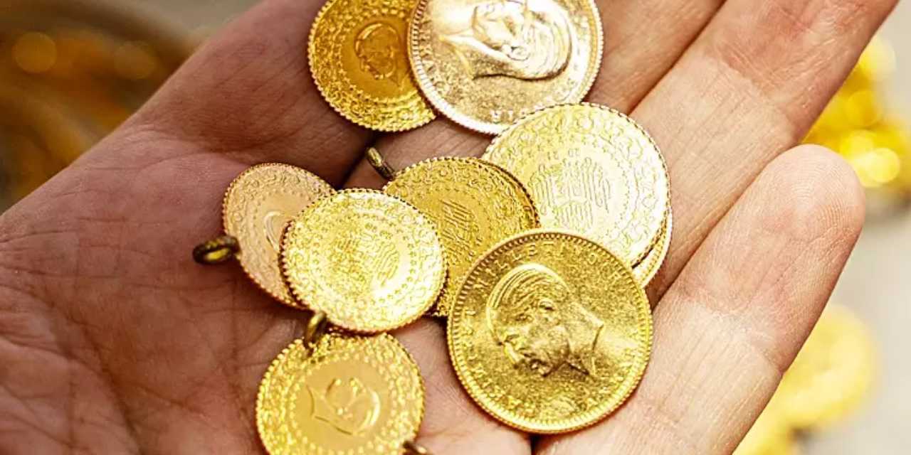 Altın 2026'ya 'merhaba' dedi: 'Yükselir mi? Düşer mi?' derken mesajını verdi