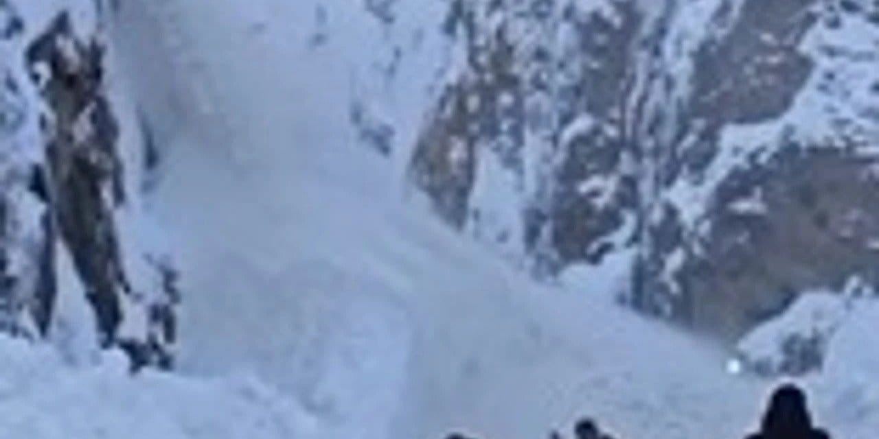 Son dakika | Hakkari'de çığ düştü! Ekipler bölgeye akın etti