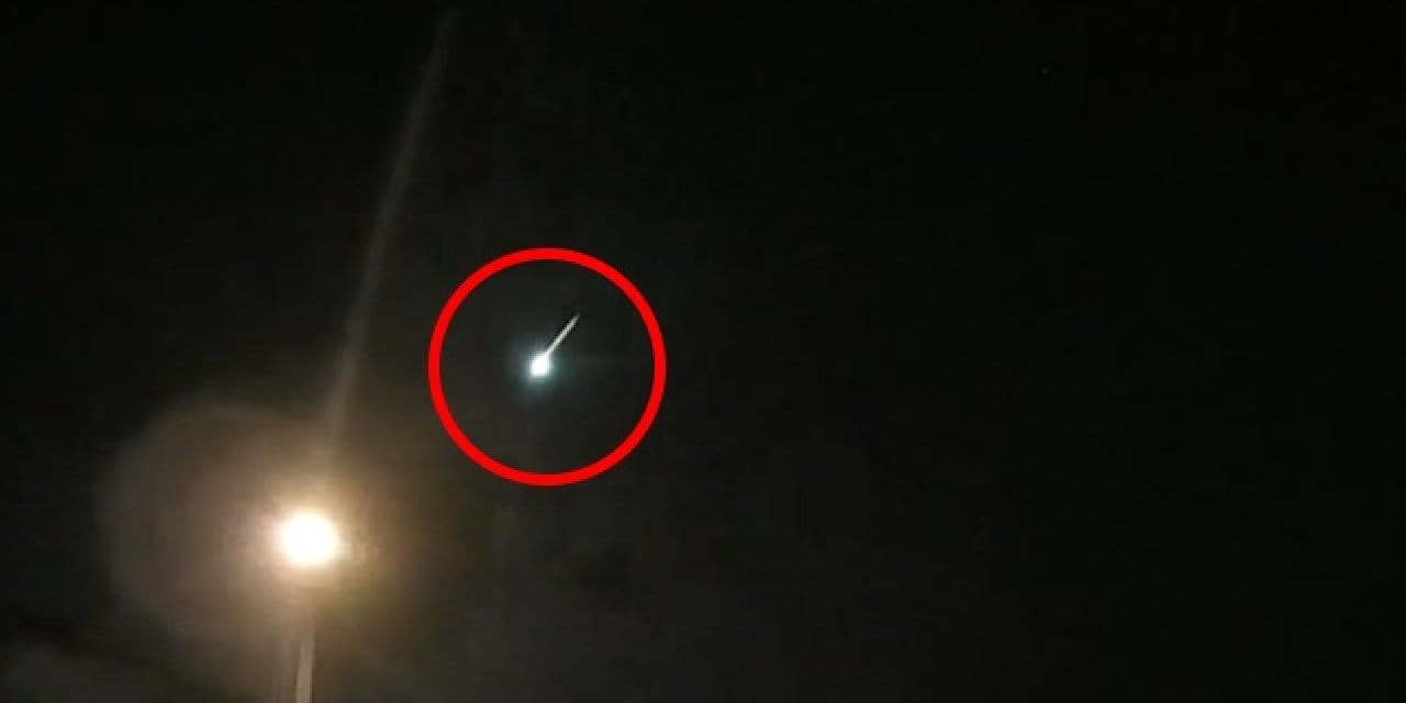 Adana’da gök cisminin düşmesi kameraya yansıdı