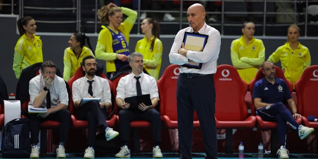 Fenerbahçe'de işlem tamam: 2 yıllık imzayı attı