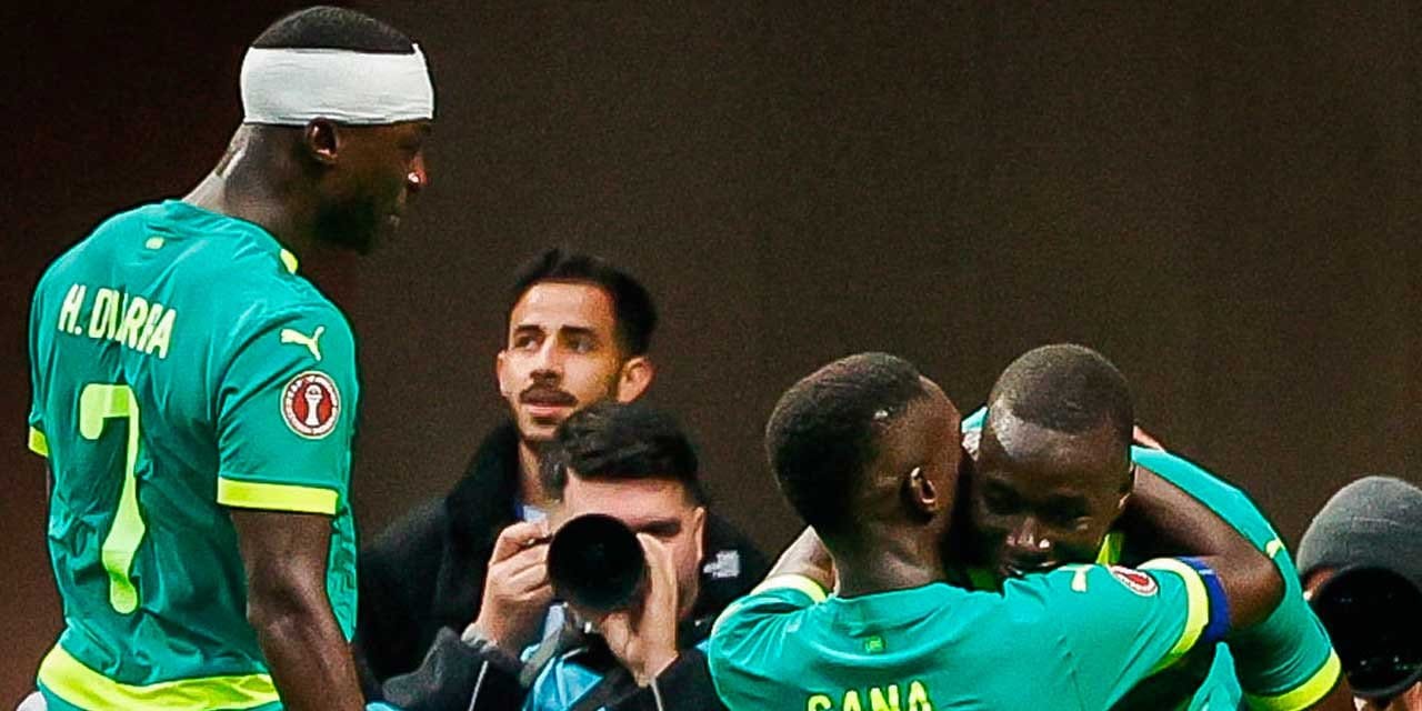Senegal geri döndü: Çeyrek finale yükseldi