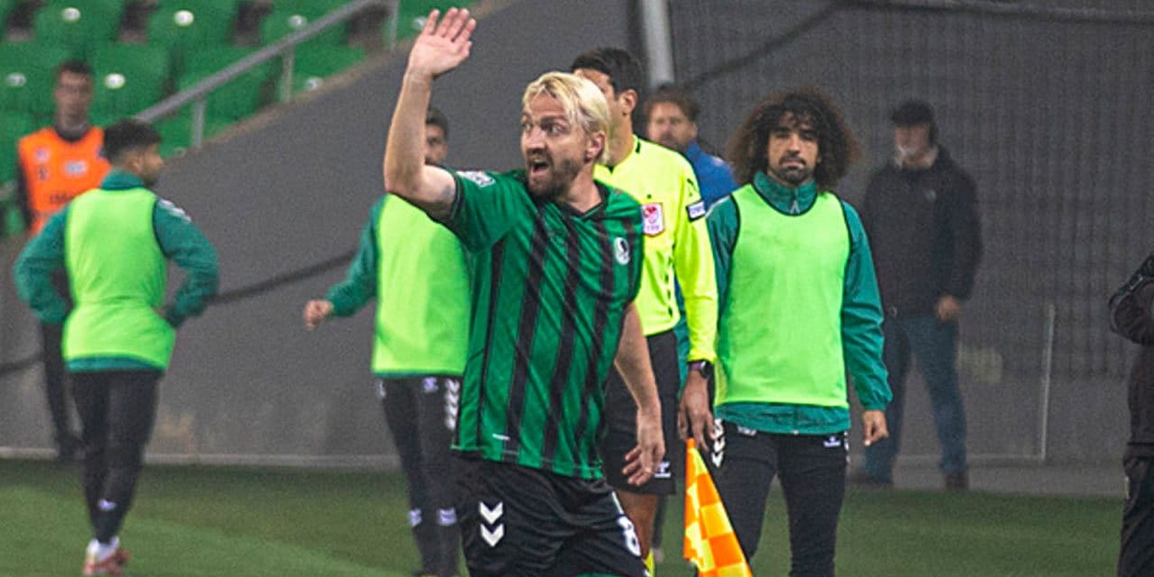 Sakaryaspor 15 haftada 13 maç ceza alan Caner Erkin kararını verdi