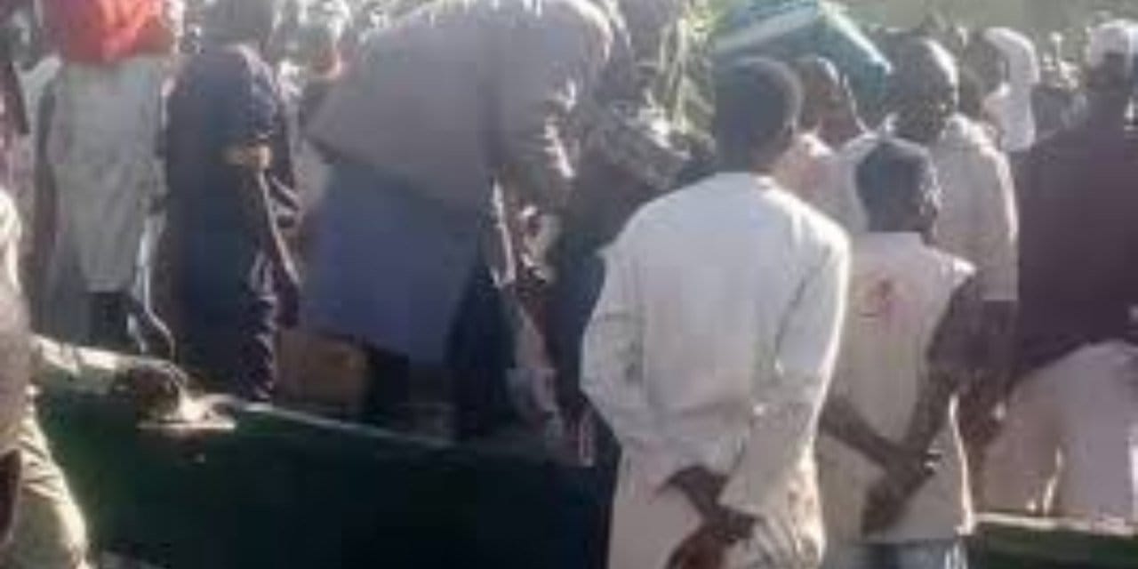 Nijerya'da tekne faciası: 25 ölü, 14 kayıp